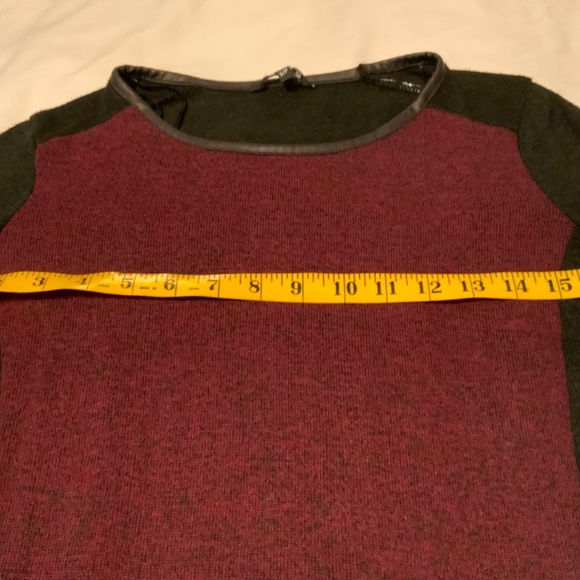 George Burgundy/Black Lightweight Scoop Neck Tunic (Small) - Picture 7 of 8
